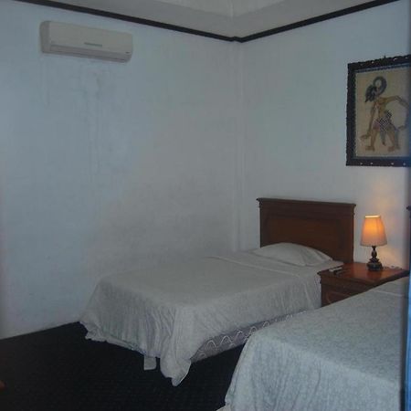 Sadinah Sahid Josodipuro Hotel Colomadu Bagian luar foto