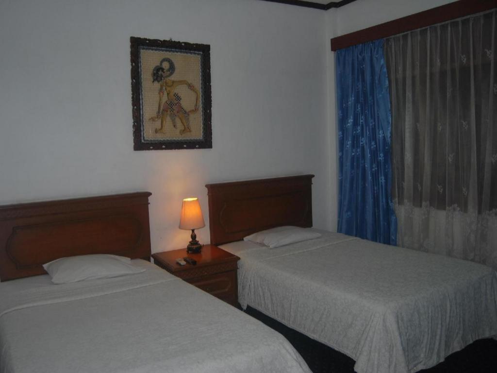 Sadinah Sahid Josodipuro Hotel Colomadu Bagian luar foto