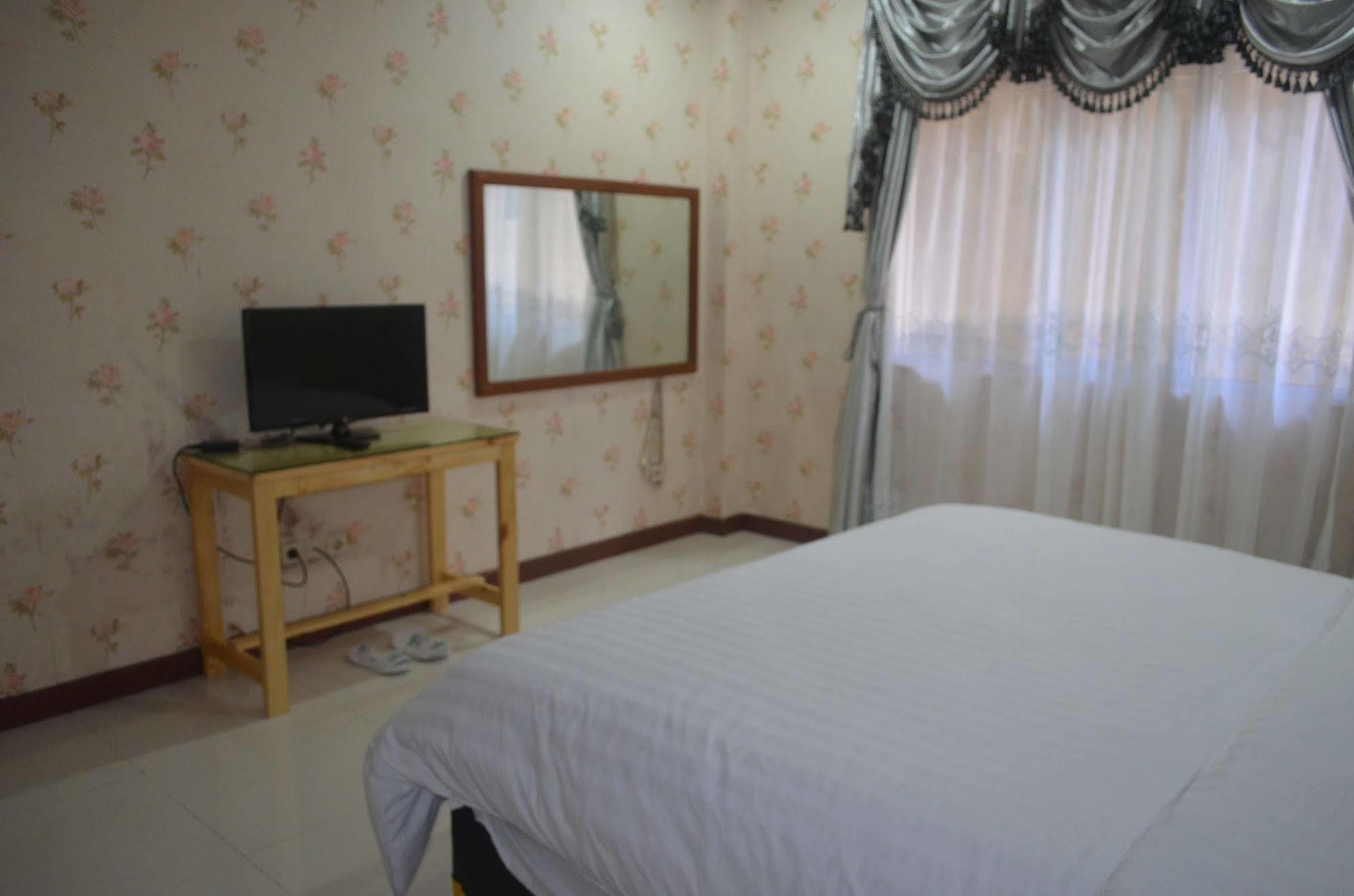 Sadinah Sahid Josodipuro Hotel Colomadu Bagian luar foto